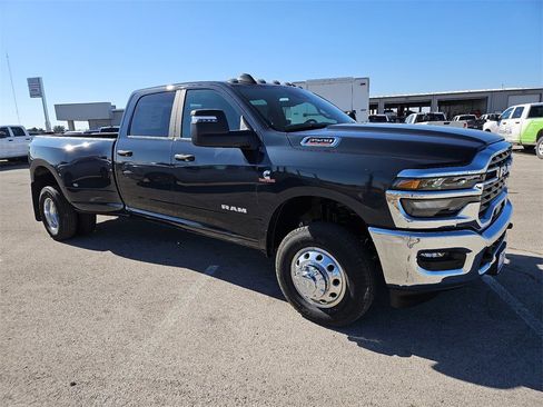 New 2026 RAM 3500 Lone Star image 10