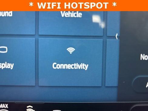 New 2025 Ford Maverick XLT w/ XLT Luxury Package image 13