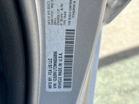 Used 2021 RAM 1500 Laramie AWD/4WD image 40