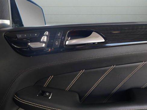 Used 2019 Mercedes-Benz GLE 63 AMG 4MATIC w/ Premium 3 Package image 38