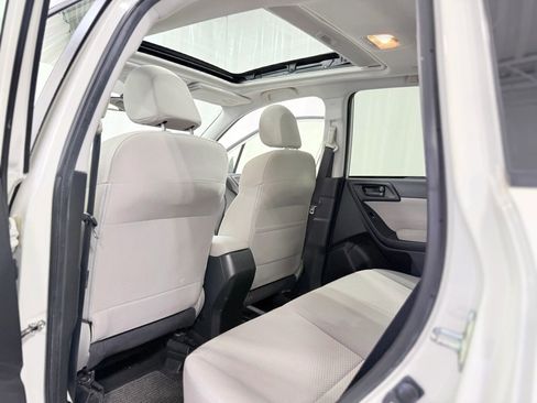 Used 2015 Subaru Forester 2.5i Premium w/ All-Weather Package image 32