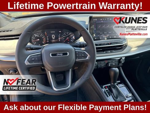 Used 2026 Jeep Compass Limited AWD/4WD image 12