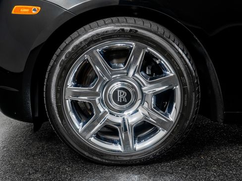 Used 2013 Rolls-Royce Ghost image 19