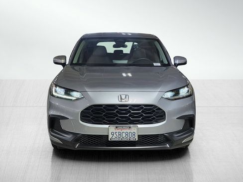 Used 2023 Honda HR-V LX image 2