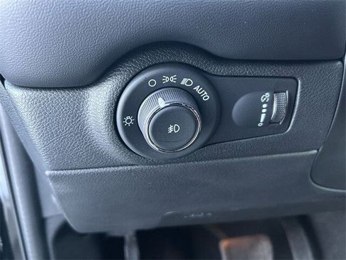 Certified 2023 Dodge Durango R/T w/ Tow 'N Go Package image 17