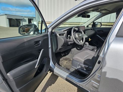 New 2026 Toyota Corolla Cross LE image 11