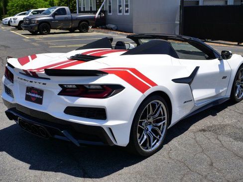 Used 2023 Chevrolet Corvette Z06 RWD image 61