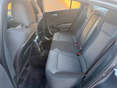 Used 2017 Dodge Charger R/T w/ Blacktop Package image 16