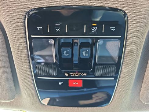 Used 2024 Hyundai Santa Fe Limited image 33