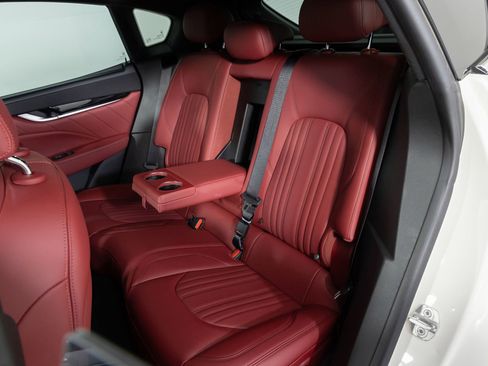 Used 2023 Maserati Levante GT image 36