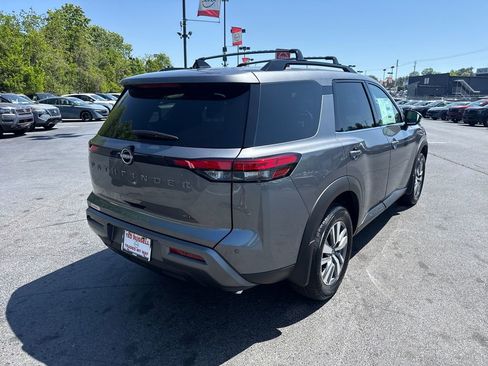 New 2026 Nissan Pathfinder SL FWD image 5