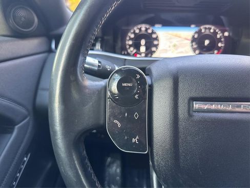 Used 2020 Land Rover Range Rover Evoque SE image 27