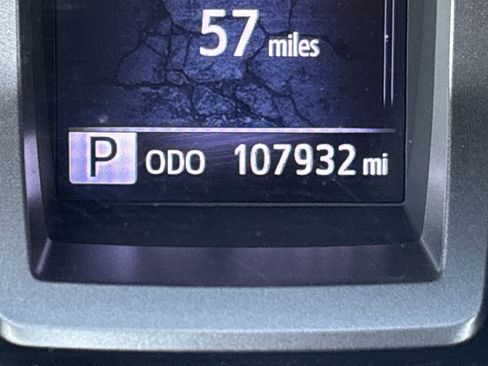 Used 2017 Toyota Tacoma SR5 image 22