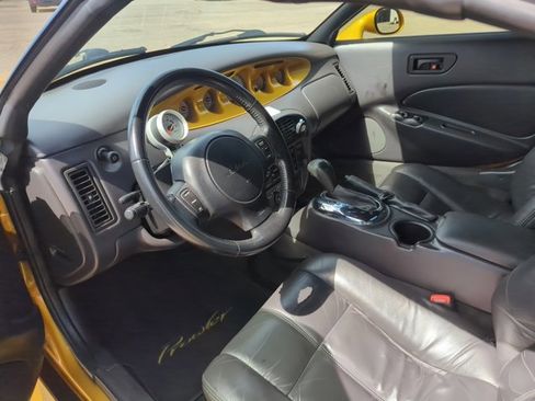 Used 2002 Chrysler Prowler image 10