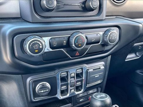Used 2020 Jeep Wrangler Unlimited Sport S AWD/4WD image 23