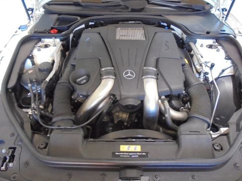 Used 2017 Mercedes-Benz SL 550 image 39