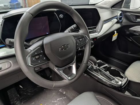 New 2026 Chevrolet Trax LT w/ Driver Confidence Package FWD image 16