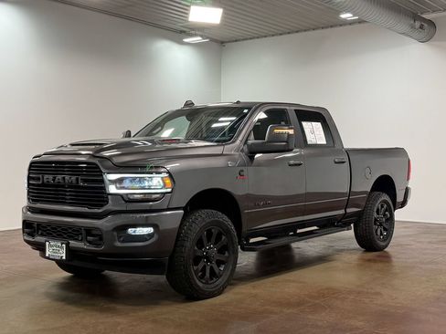 Used 2024 RAM 3500 Laramie w/ Night Edition AWD/4WD image 7
