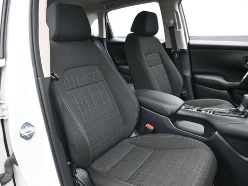 Certified 2024 Honda HR-V LX image 35