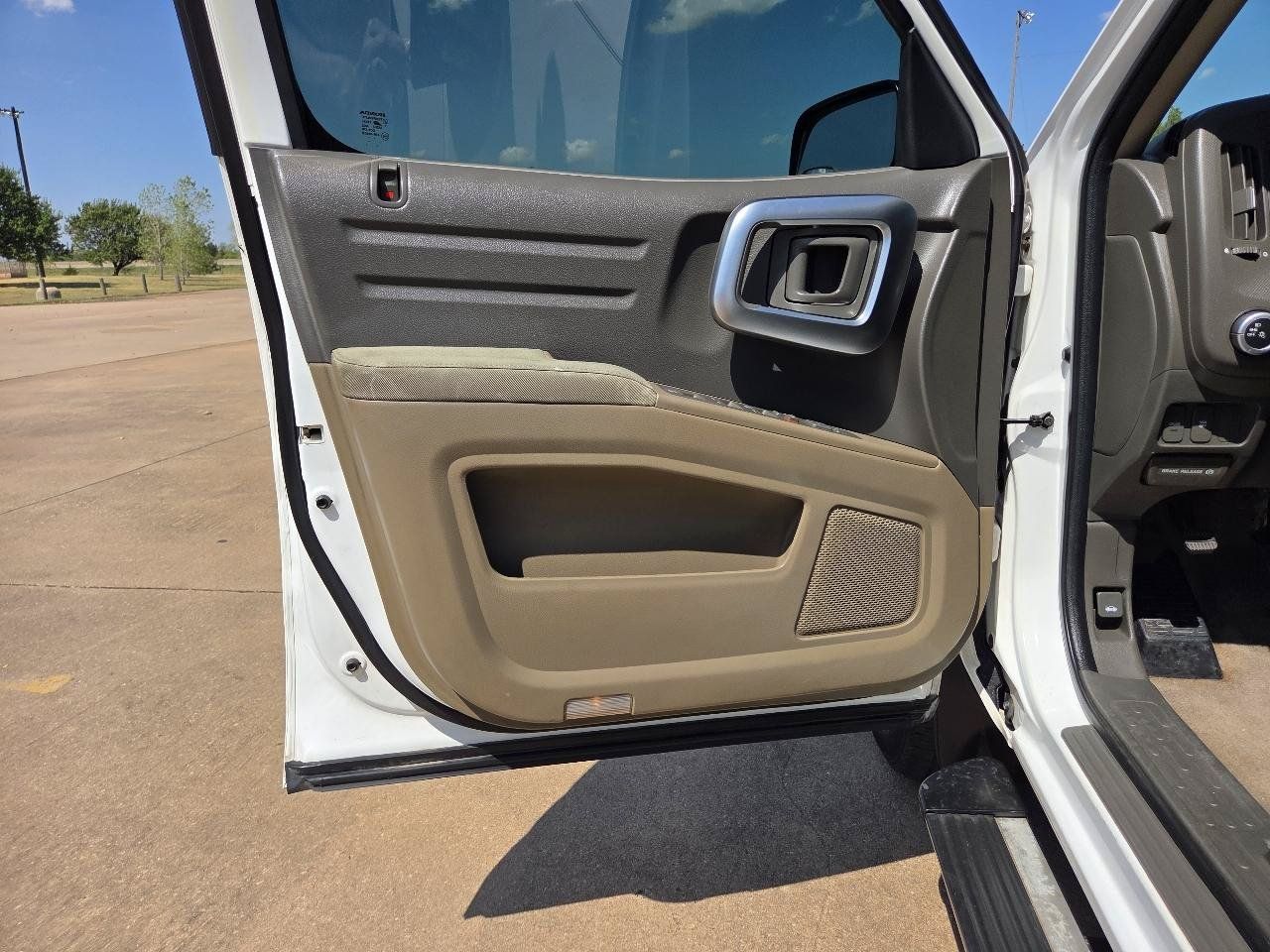 Used 2007 Honda Ridgeline RT image 9