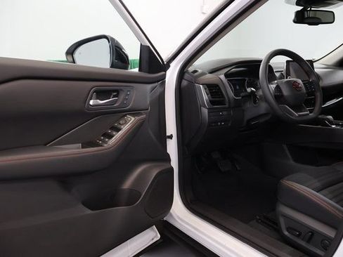 New 2026 Nissan Rogue SV w/ Rock Creek Premium Package AWD/4WD image 9