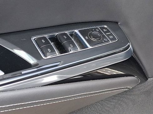 Used 2026 Cadillac Escalade Platinum Sport w/ LPO, Floor Liner Package RWD image 22