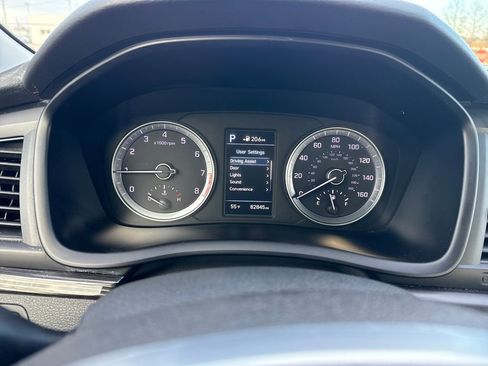 Used 2018 Hyundai Sonata Limited image 16