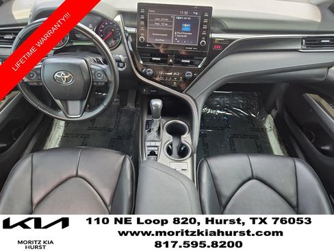Used 2023 Toyota Camry XSE FWD image 5