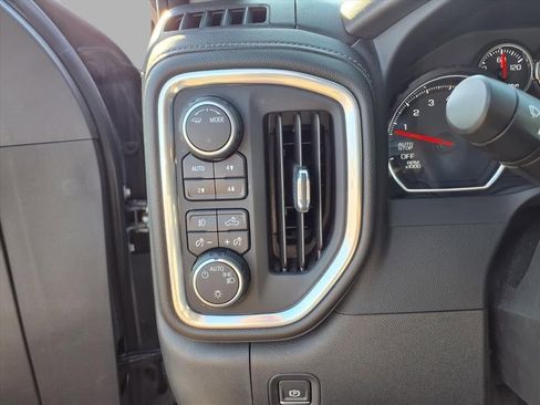 Used 2022 Chevrolet Silverado 1500 RST w/ Z71 Off-Road Package image 11