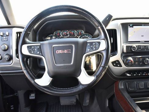 Used 2018 GMC Sierra 1500 SLT image 18
