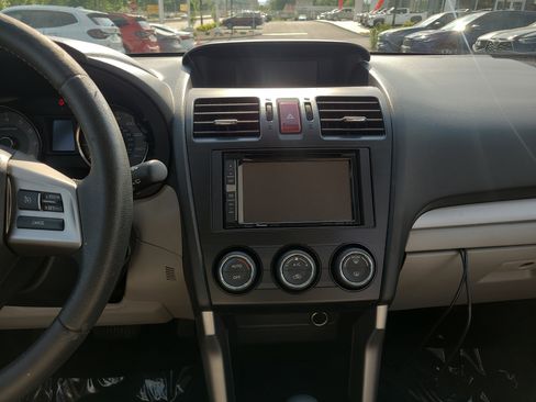 Used 2015 Subaru Forester 2.5i Limited AWD/4WD image 20