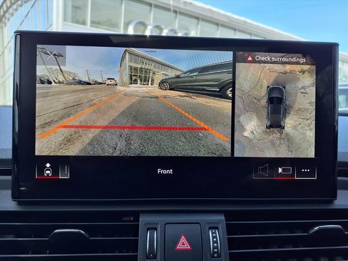 Used 2023 Audi Q5 e Premium Plus w/ Premium Plus Package image 19