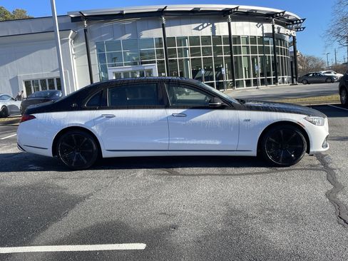 New 2026 Mercedes-Benz Maybach S 680 Maybach S 680 4MATIC Sedan image 5