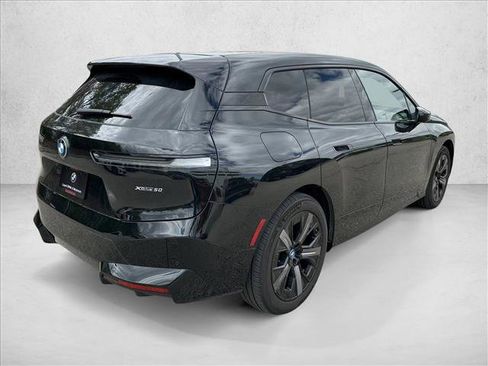 Used 2024 BMW iX xDrive50 w/ Premium Package AWD/4WD image 5
