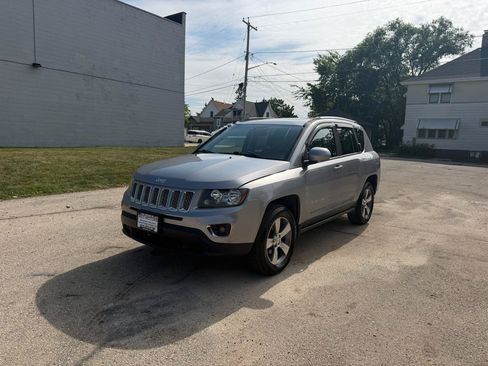 Used 2016 Jeep Compass High Altitude AWD/4WD image 3
