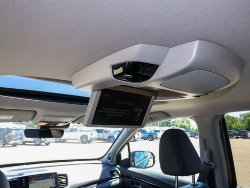 Used 2022 Honda Pilot Touring image 15