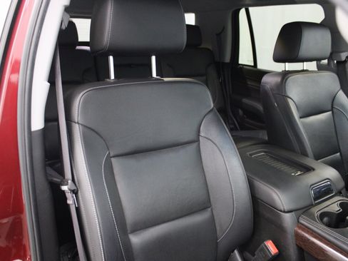 Used 2017 GMC Yukon SLT w/ HD Trailering Package image 36