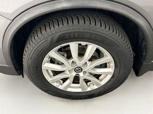 Used 2019 Nissan Rogue SV AWD/4WD image 11