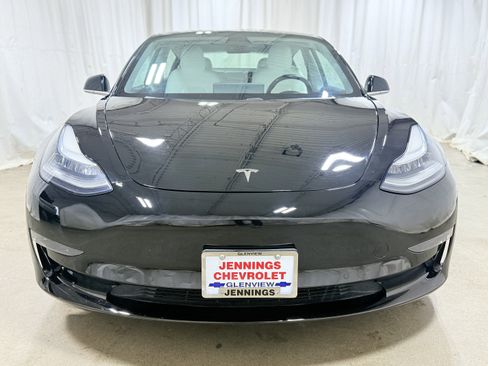 Used 2018 Tesla Model 3 Long Range image 2