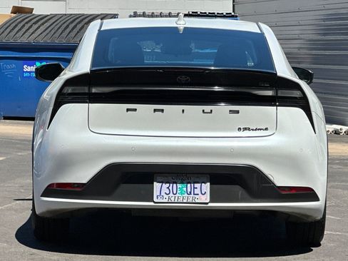Used 2024 Toyota Prius Prime FWD image 5
