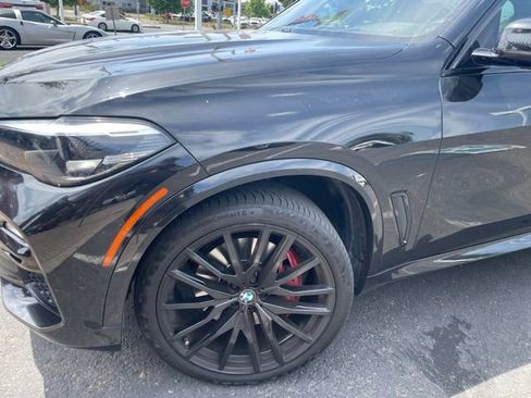 Used 2021 BMW X5 xDrive40i w/ M Sport Package AWD/4WD image 10