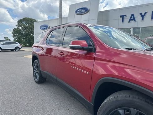 Used 2020 Chevrolet Traverse RS image 6