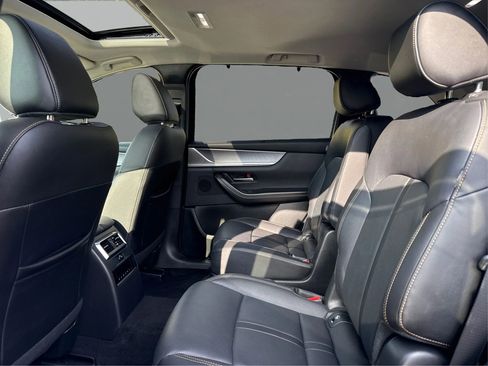 Used 2025 MAZDA CX-90 3.3 Turbo w/ Preferred Package image 10