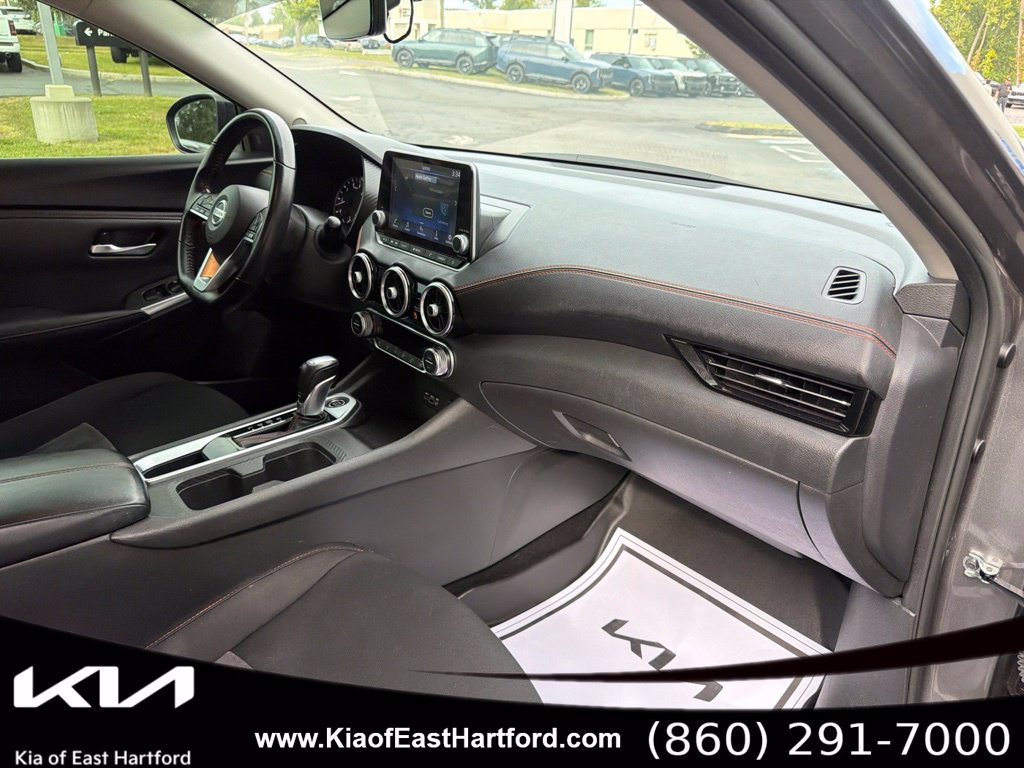 Used 2023 Nissan Sentra SR w/ Electronics Package FWD image 12