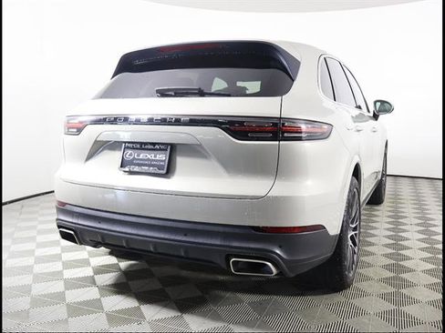 Used 2020 Porsche Cayenne AWD/4WD image 5