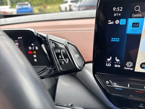 Used 2022 Volkswagen ID.4 Pro S image 16