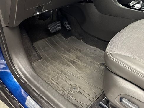 Used 2023 Buick Encore GX Select FWD image 11