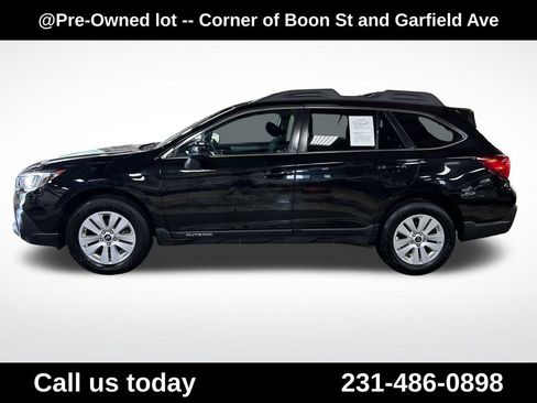 Used 2019 Subaru Outback 2.5i Premium AWD/4WD image 2