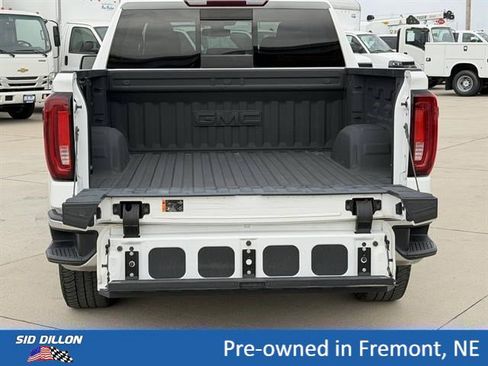 Used 2021 GMC Sierra 1500 SLT w/ SLT Premium Plus Package AWD/4WD image 6