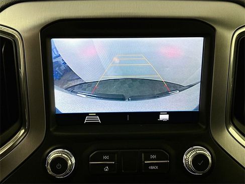 Used 2020 GMC Sierra 1500 Elevation image 12